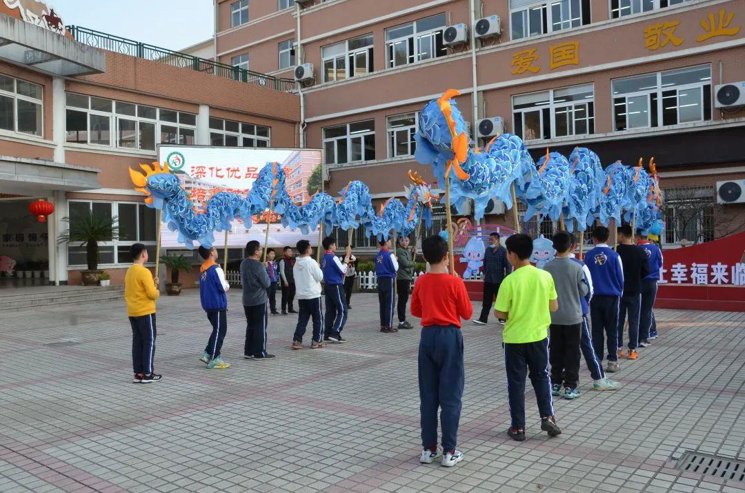 临安市小学最新动态报道