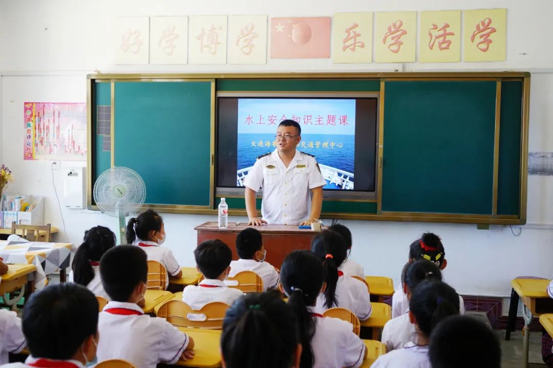 上城区小学新任领导推动教育创新，塑造未来之光领航计划