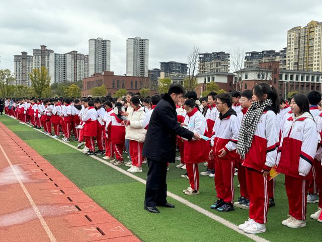 红花岗区初中人事大调整，重塑教育格局，引领未来之光发展